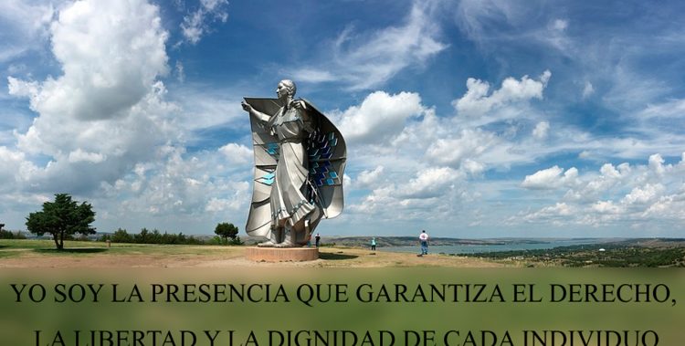 YO SOY LA PRESENCIA QUE GARANTIZA EL DERECHO, LA LIBERTAD Y LA DIGNIDAD DE CADA INDIVIDUO